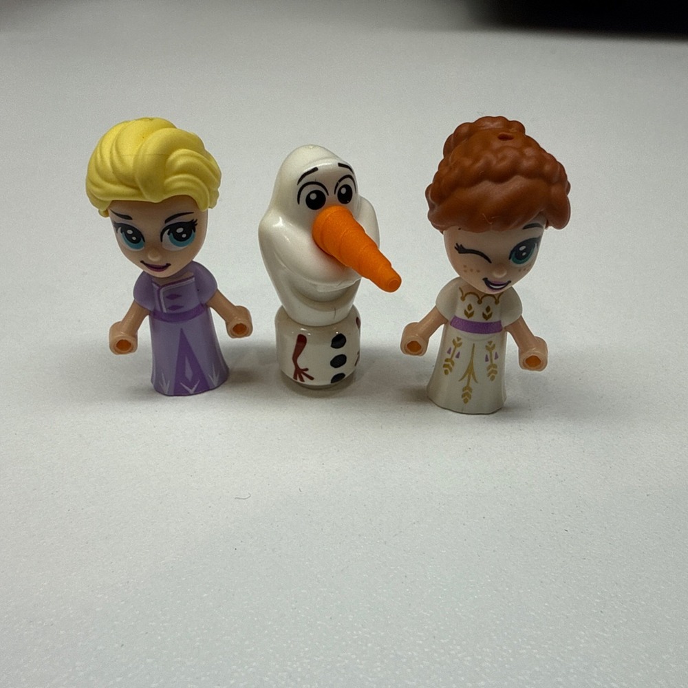 LEGO 43175 Disney Frozen II Anna & Elsa Olaf Storybook Micro Dolls Minifigures